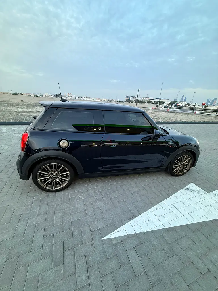 Mini Cooper S Jubilee edition Piano Black full options - Image 6