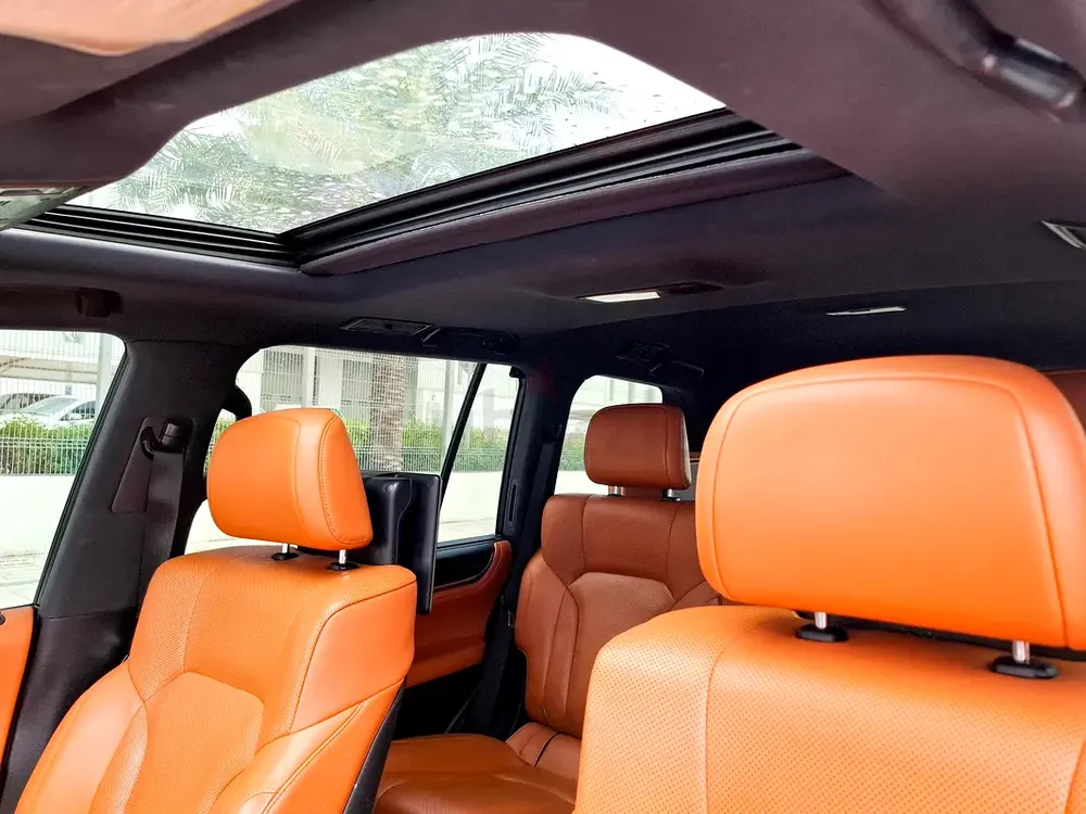 AED 3891/month | 2018 Lexus LX-Series LX 570 Platinum | GCC Specs | Ref#442318 - Image 11