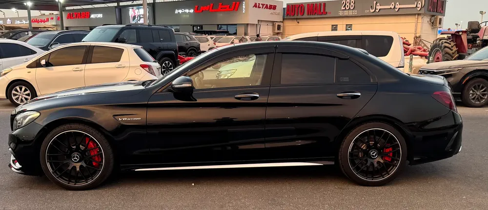 MERCEDES C63s AMG FRESH JAPAN IMPORT 4.5 GRADE WITH FULL HISTORY - Image 4