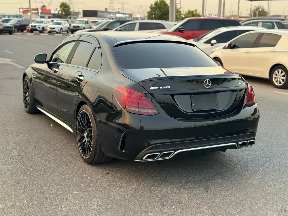 MERCEDES C63s AMG FRESH JAPAN IMPORT 4.5 GRADE WITH FULL HISTORY - Image 7