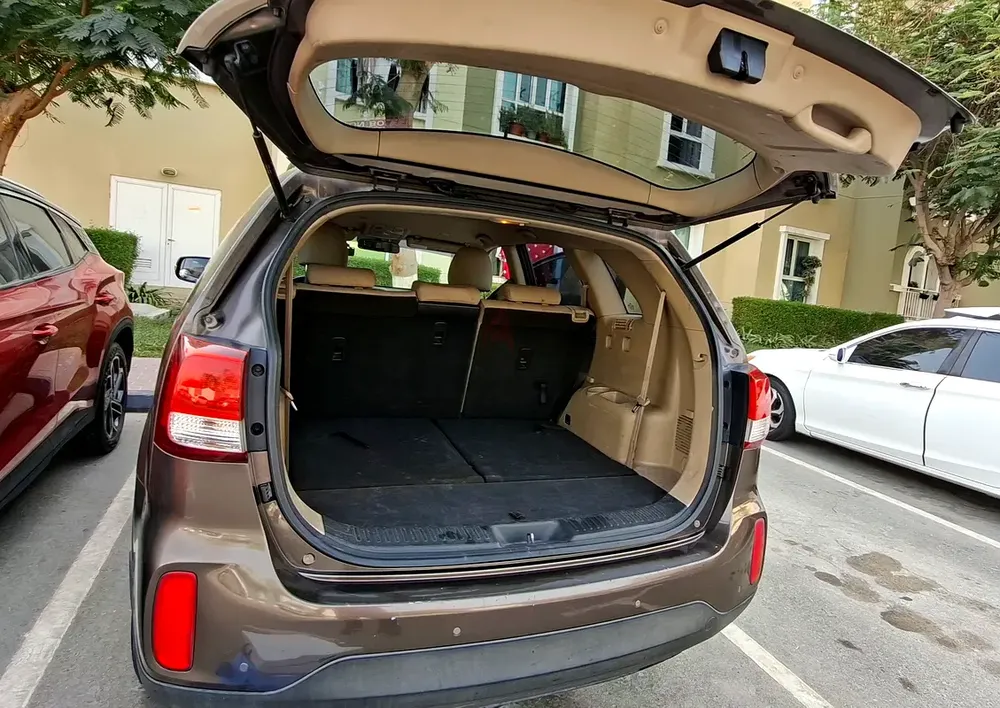 Kia Sorento DLX AWD 2014 - GCC Specs - Well Maintained - Image 6