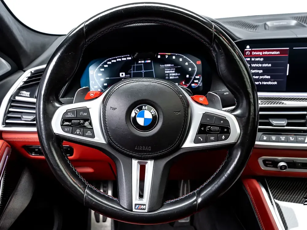 BUY NOW, PAY 2027 | THE BLACKLINE STANDARD | BMW Warranty + Service, GCC, Low KMs - Image 11