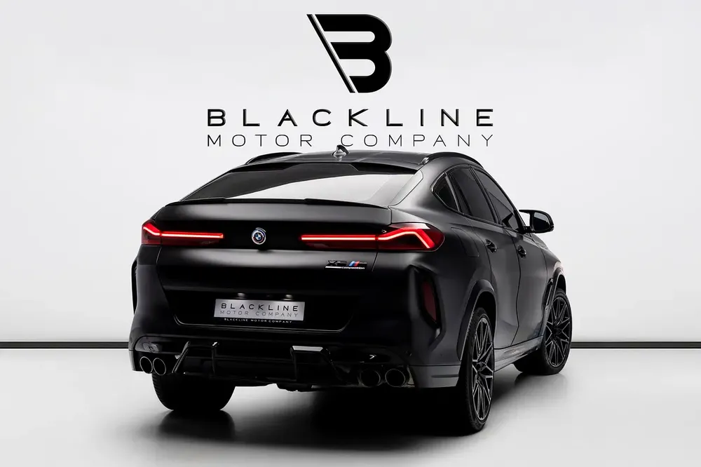 BUY NOW, PAY 2027 | THE BLACKLINE STANDARD | BMW Warranty + Service, GCC, Low KMs - Image 4