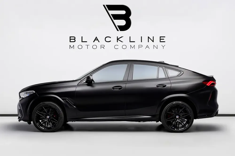 BUY NOW, PAY 2027 | THE BLACKLINE STANDARD | BMW Warranty + Service, GCC, Low KMs - Image 5