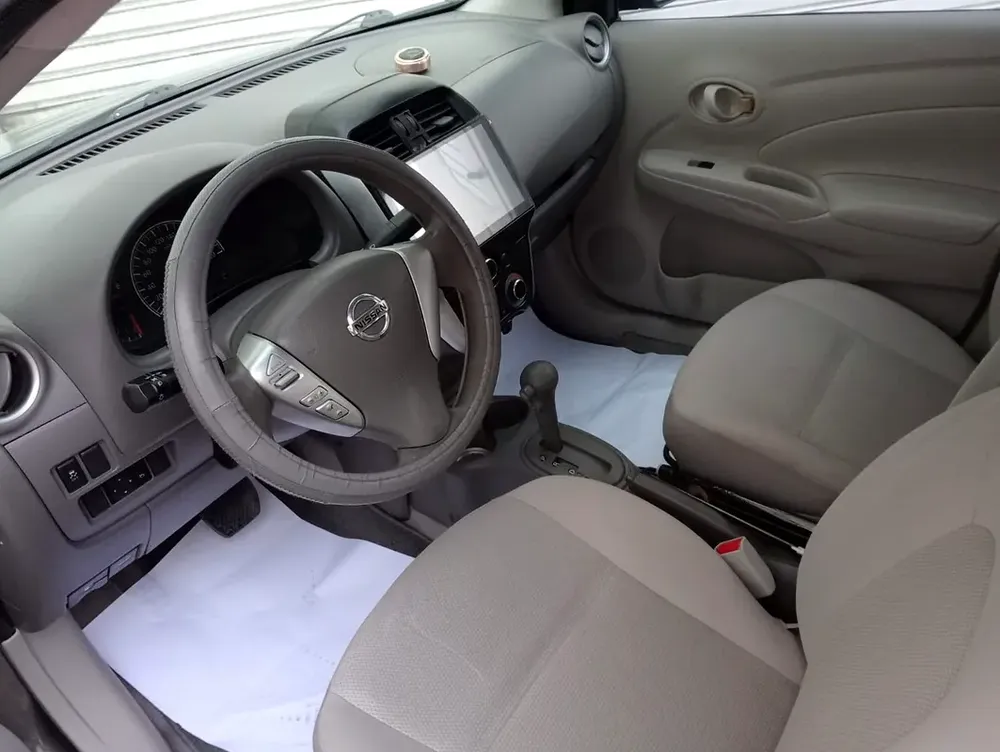 Nissan sunny - Image 4