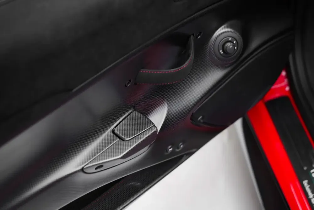 2019 FERRARI 488 PISTA PILOTI WITH 7 YEARS WARRANTY - Image 11