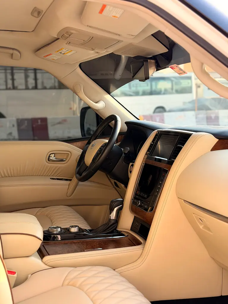 Nissan Patrol SE T2 2020 - GCC Specs - 1st owner accident free - Image 14