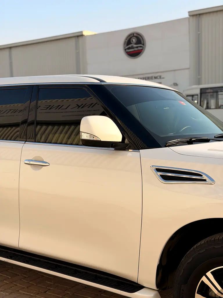 Nissan Patrol SE T2 2020 - GCC Specs - 1st owner accident free - Image 8