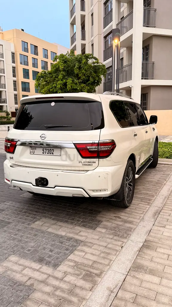 Nissan Patrol SE Platinum 2012 - Uplifted to 2022 - Image 14