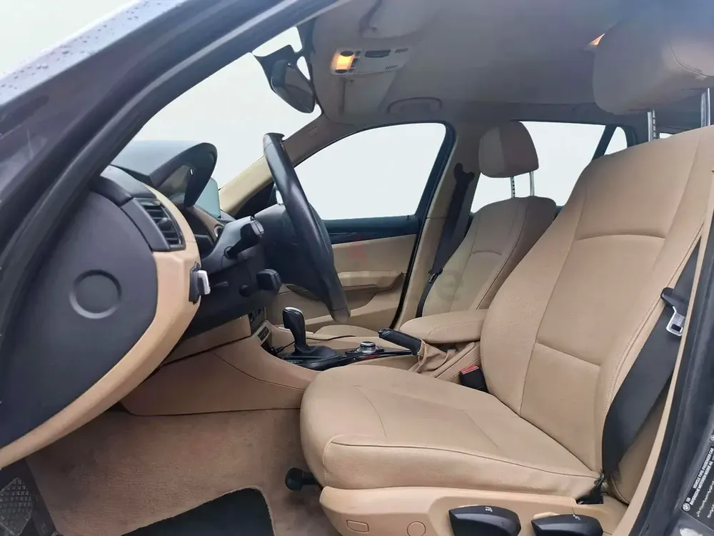 2014 BMW X1 Sdrive18i 2.0L | GCC Specifications - Image 11