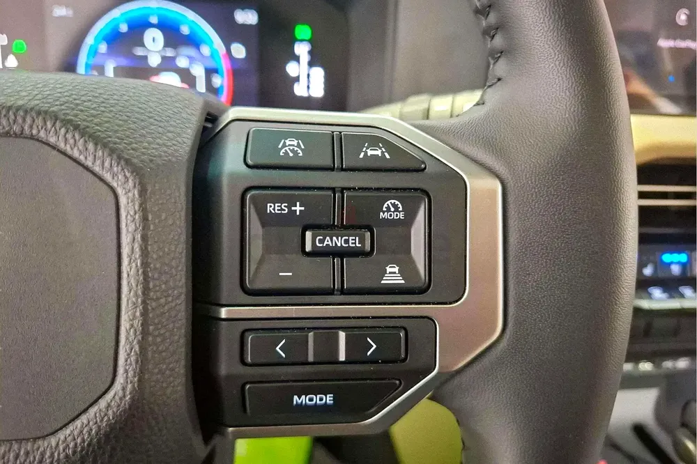 AED 3039/month | 2025 Toyota Prado GXL | GCC Specs | Ref#468179 - Image 13