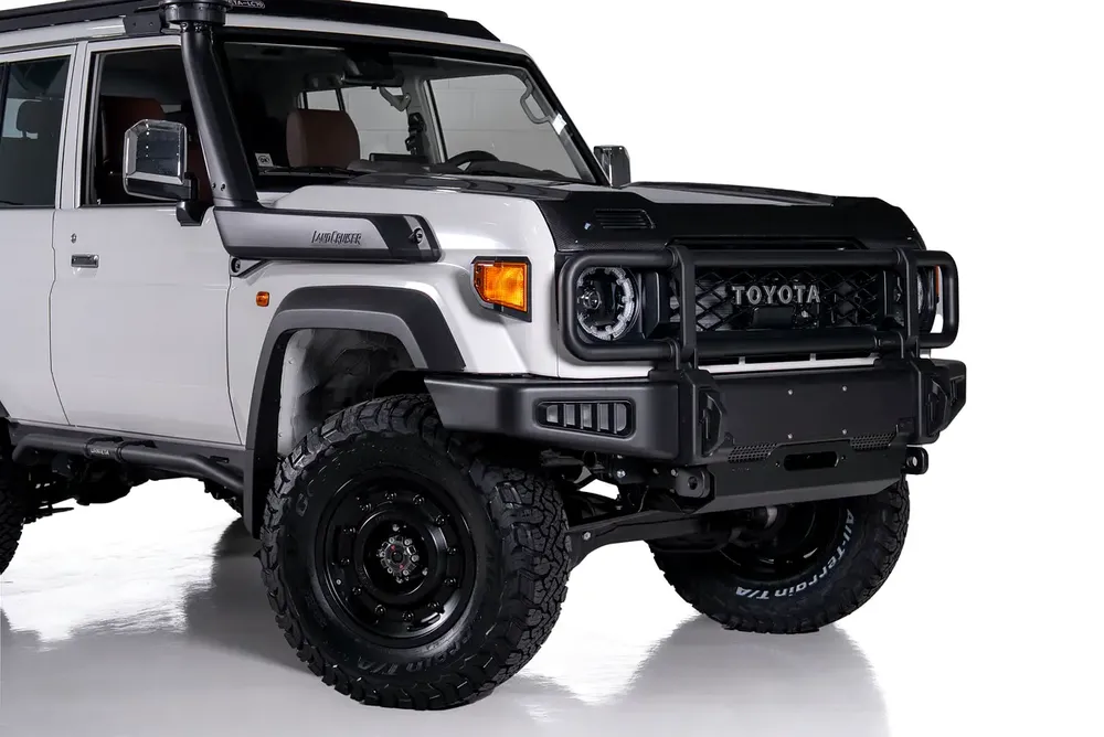 5925 AED/MONTH TOYOTA LAN CRUISER 76 - Image 5