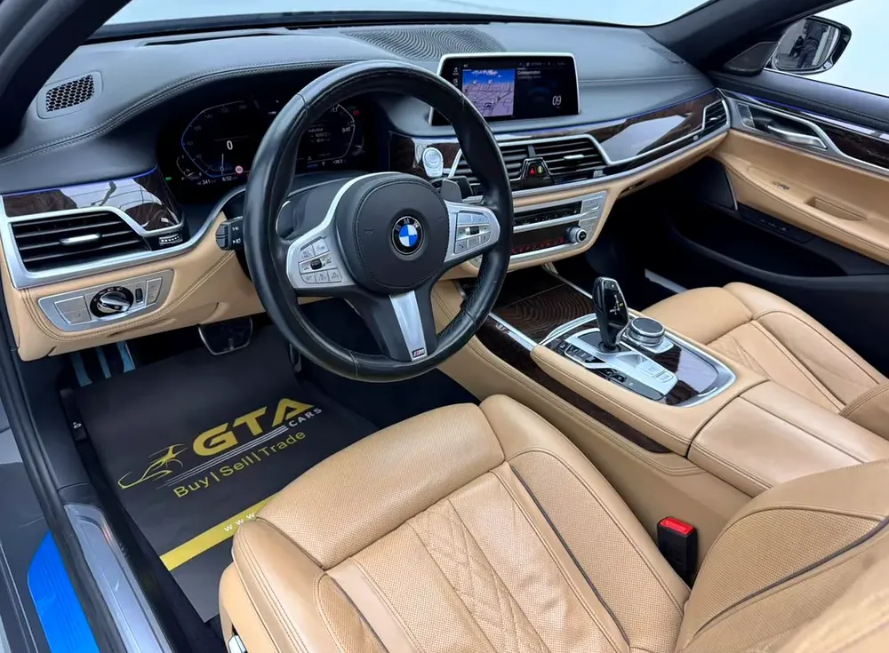 2022 BMW 730li xDrive M-sport, Dec/2026 BMW Warranty, BMW Service History, Excellent Condition, GCC - Image 18