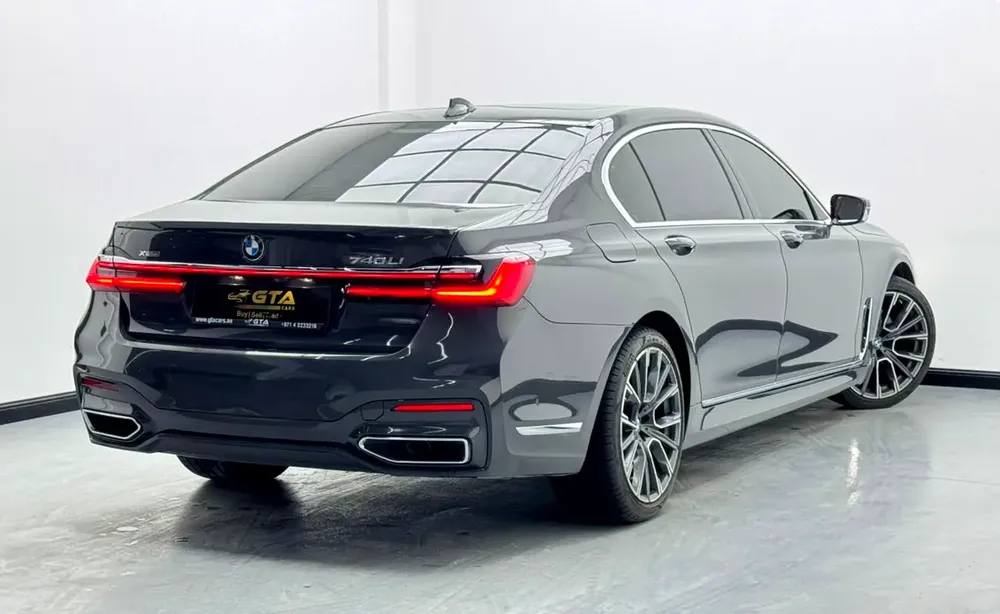 2022 BMW 730li xDrive M-sport, Dec/2026 BMW Warranty, BMW Service History, Excellent Condition, GCC - Image 6