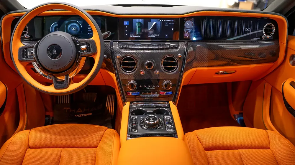 2026 | BRAND NEW | 0 KM MILEAGE | ROLLS-ROYCE CULLINAN - BLACK BADGE | EUROPEAN SPECS - Image 13
