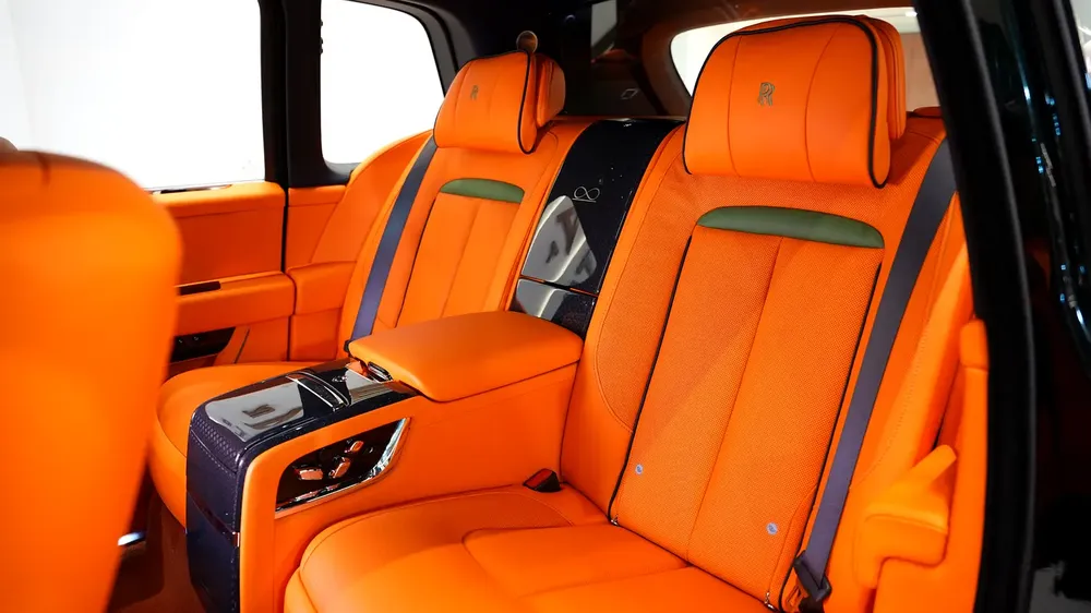 2026 | BRAND NEW | 0 KM MILEAGE | ROLLS-ROYCE CULLINAN - BLACK BADGE | EUROPEAN SPECS - Image 7