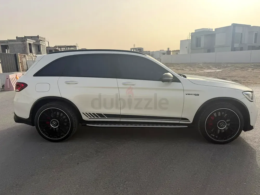 Mercedes-Benz GLC-Class GLC 63 S EDITION 1 AMG 4MATIC+ 2019 | GCC Specs | Low Mileage - Image 5