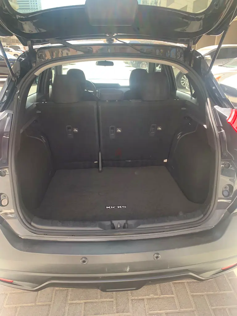 Distressed deal :Nissan Kicks for quick sale. Car is in good condition overall but has gear issue - Image 6