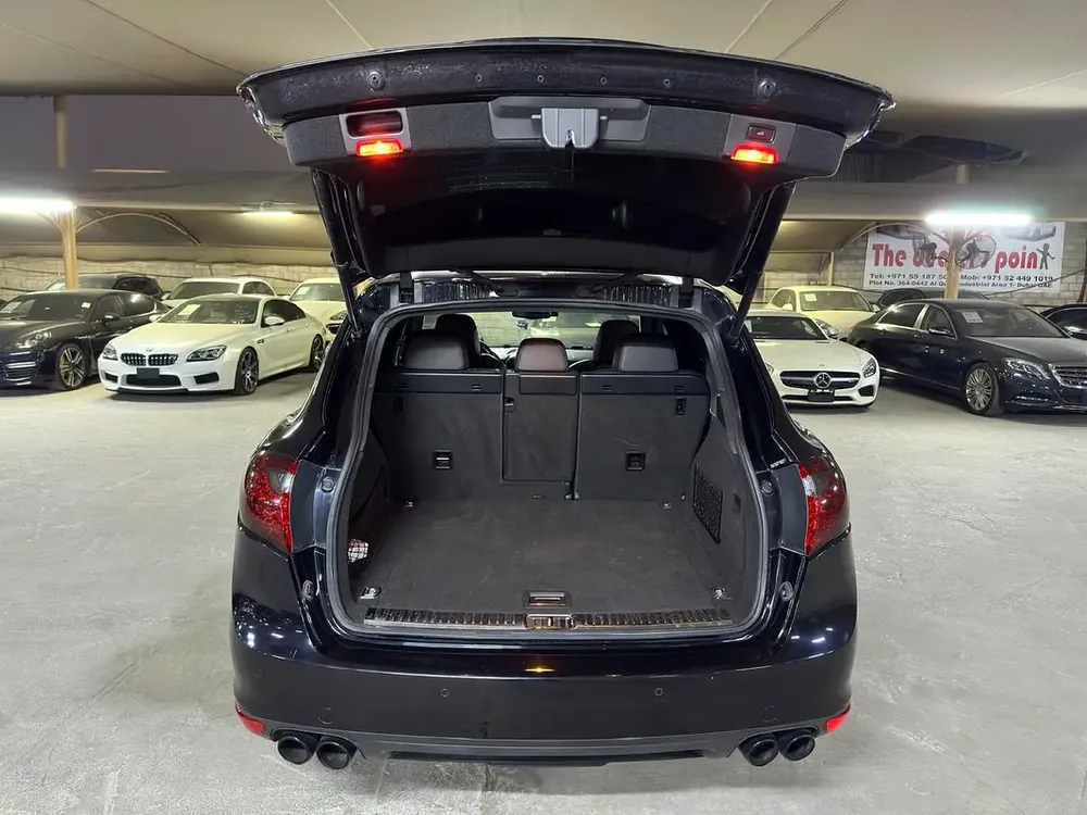 PORSCHE CAYENNE TURBO 4.8L 2011 | 18-WAY ADJUSTABLE SEATS | SPORTS EXHAUST | SUNROOF - Image 11