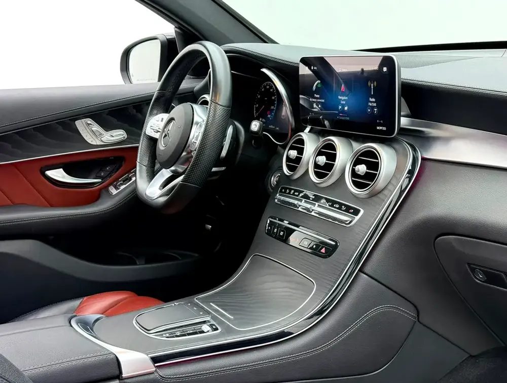 2020 Mercedes Benz GLC300 AMG 4MATIC Coupe, 2027 MB Warranty, Full MB Service History, GCC - Image 7