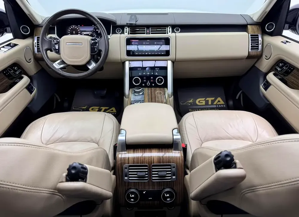 2019 Range Rover Vogue HSE, 1 Year Warranty, Full Service History, Excellent Condition, GCC - Image 7