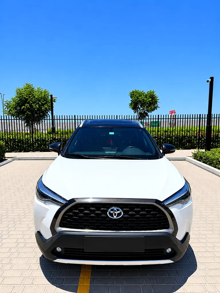 2022 Toyota Corolla Cross Hybrid | Full Al Futtaim Service History | Sunroof | New Tyres - Image 4