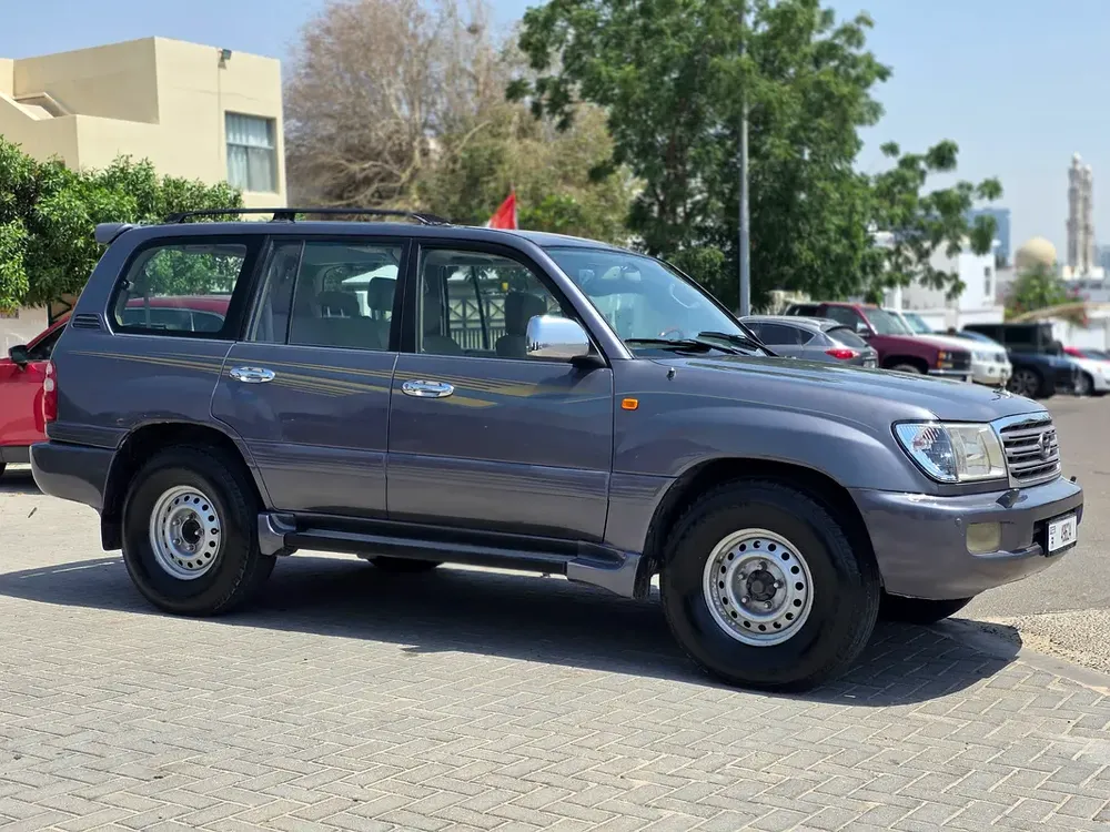 Toyota Land Cruiser GXR 2005 GCC Specs - Image 6