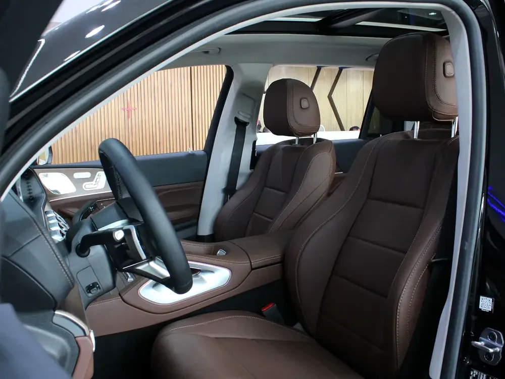 2026 - Mercedes-Benz GLS 450 4MATIC  Brand New! - Image 10