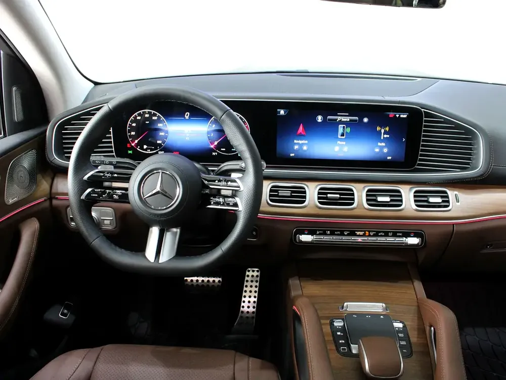 2026 - Mercedes-Benz GLS 450 4MATIC  Brand New! - Image 15