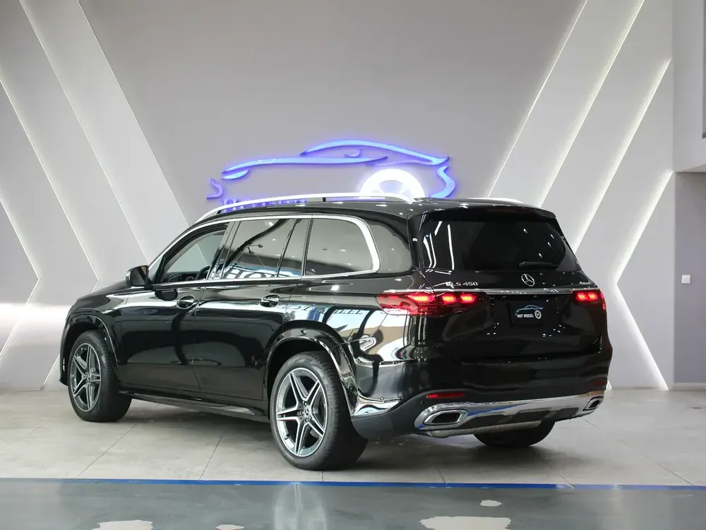 2026 - Mercedes-Benz GLS 450 4MATIC  Brand New! - Image 4