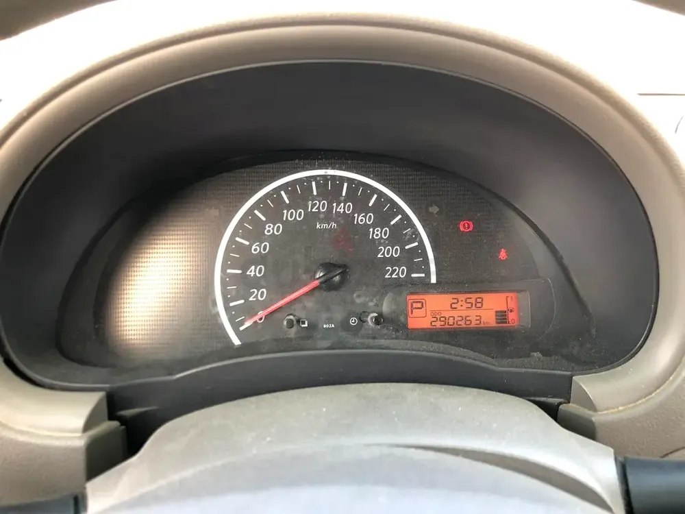 For sale Nissan Sunny Gcc model 2016 - Image 5