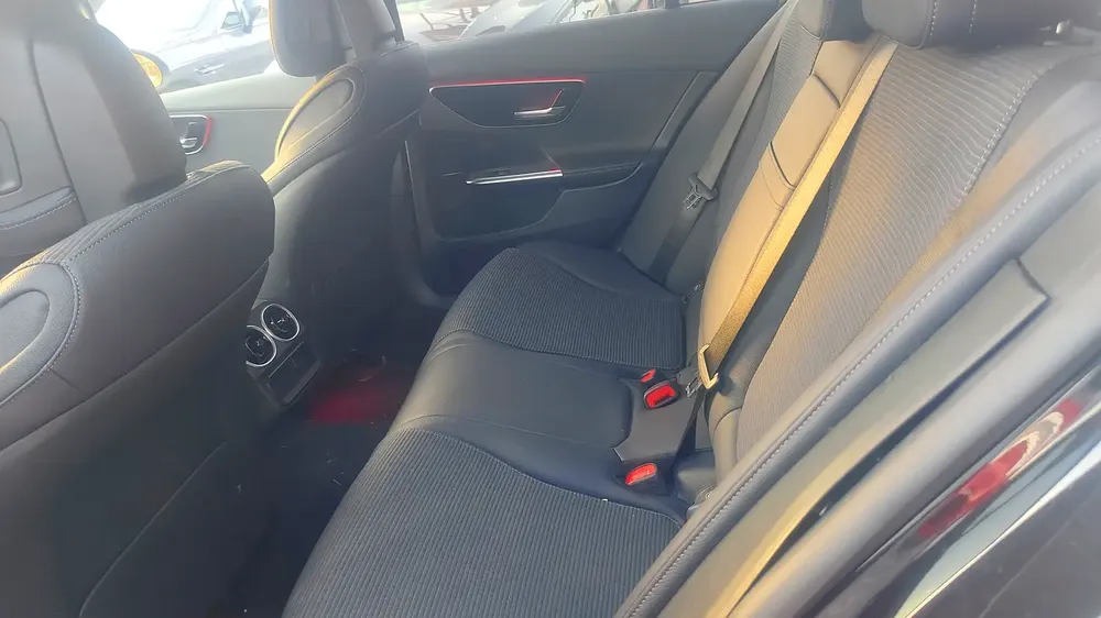 2025 Mercedes-Benz C-Class C220 | Japanese Specs | Near New Condition - Image 6