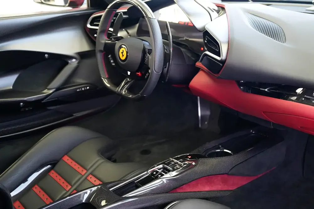 SERVICE JUN 2030 | FULL CARBON INTERIOR | CARBON EXTERIOR | DAYTONA SEATS | ASSETTO  FIORANO - Image 15