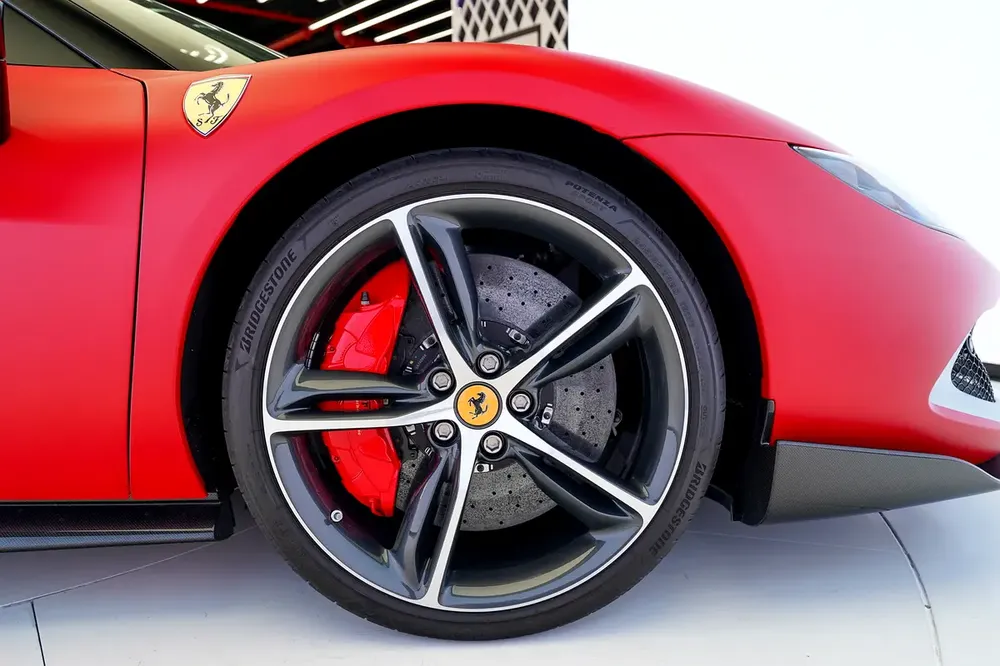 SERVICE JUN 2030 | FULL CARBON INTERIOR | CARBON EXTERIOR | DAYTONA SEATS | ASSETTO  FIORANO - Image 17