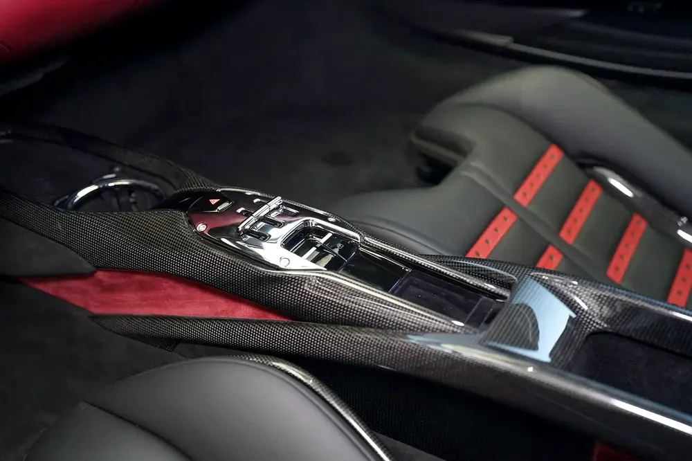 SERVICE JUN 2030 | FULL CARBON INTERIOR | CARBON EXTERIOR | DAYTONA SEATS | ASSETTO  FIORANO - Image 9