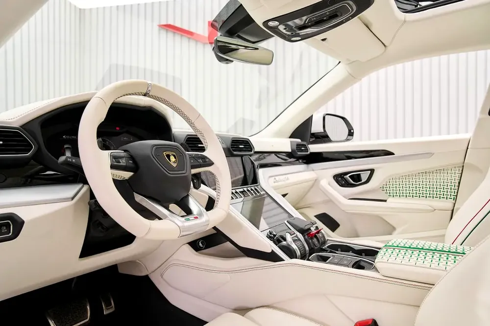 LAMBORGHINI URUS VENUUM, 2024, FULL OPTIONS, EXCELLENT CONDITION - Image 11