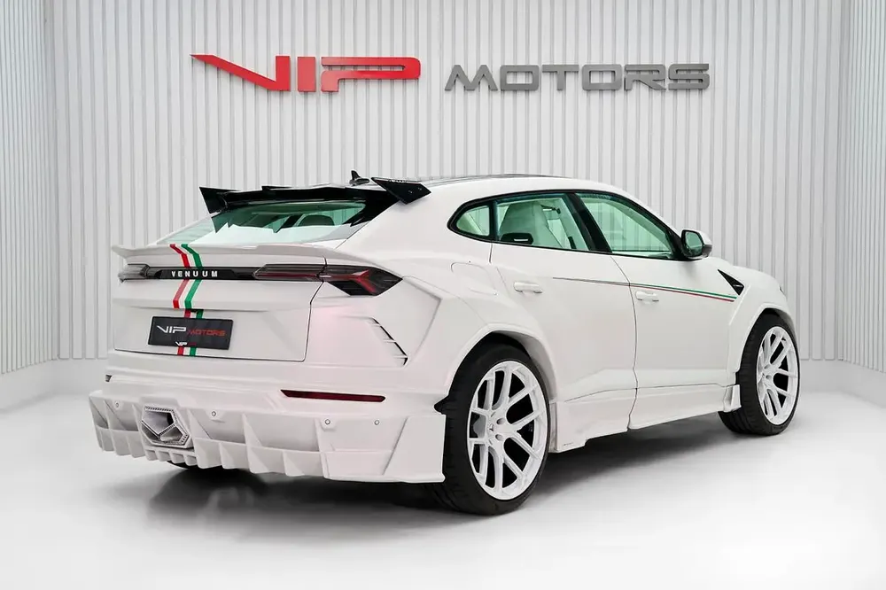 LAMBORGHINI URUS VENUUM, 2024, FULL OPTIONS, EXCELLENT CONDITION - Image 4