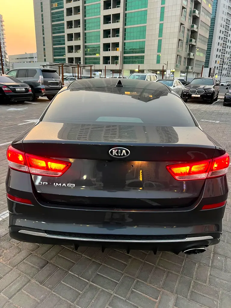 2019 Kia Optima EX Mid - Well Maintained - American Specs - Image 4