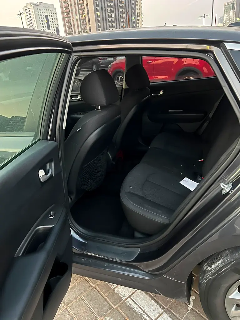 2019 Kia Optima EX Mid - Well Maintained - American Specs - Image 6