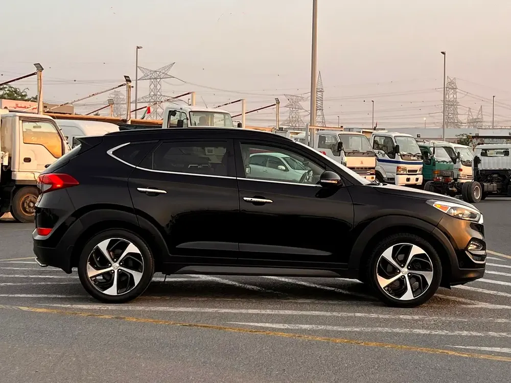2016  Hyundai Tucson Limited 1.6 Turbo V4 - Panoramic View - Rear Camera With Radar  Sensor AWD 4x4 - Image 9