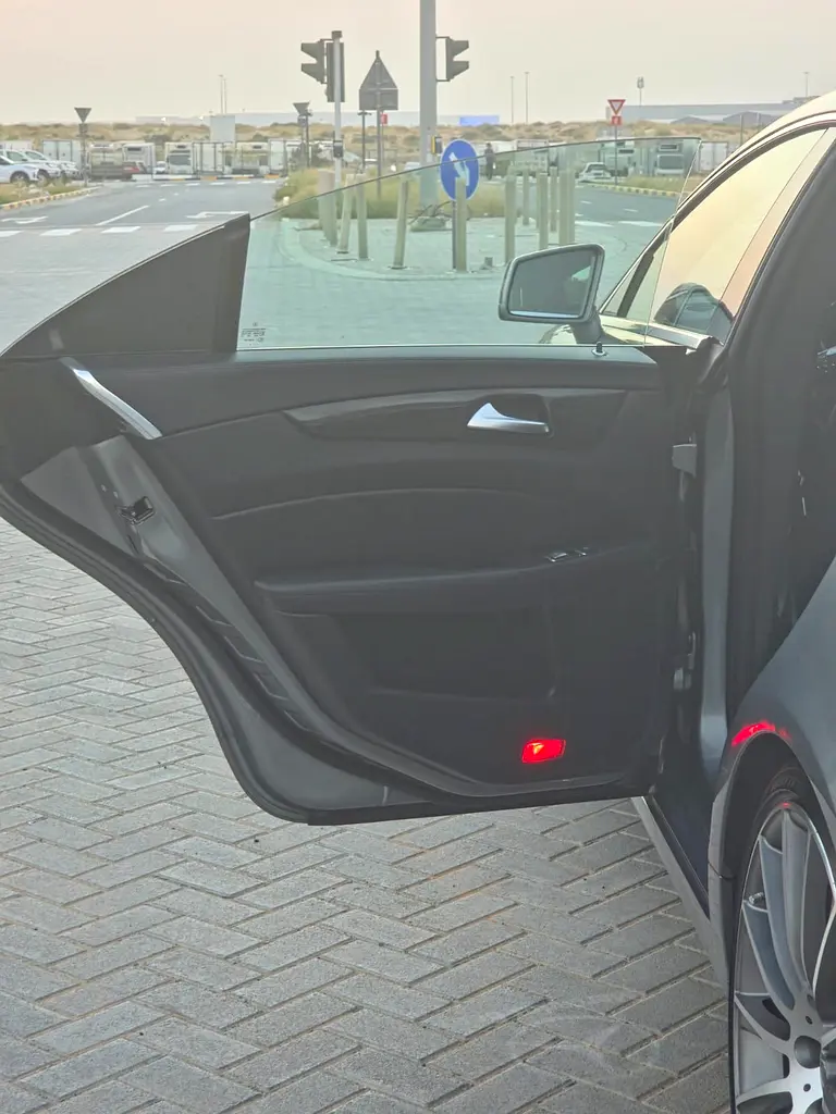 2014 Mercedes-Benz CLS 350 | Japanese Specs | Pristine Condition - Image 13
