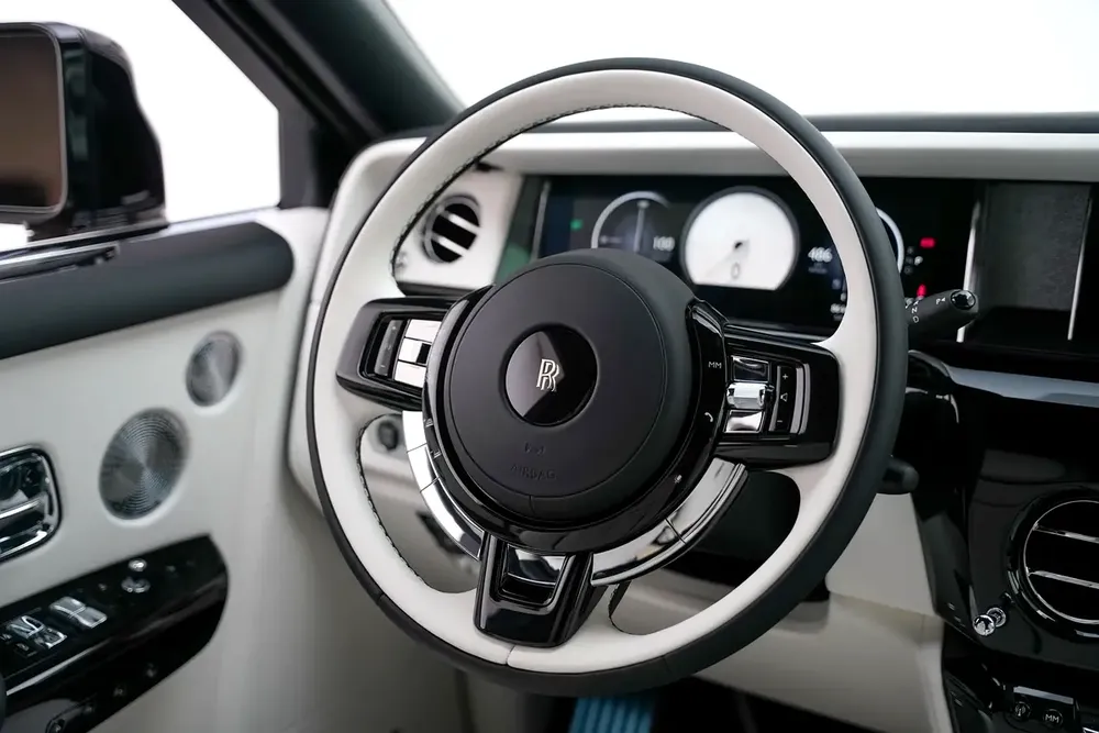 2026 ROLLS-ROYCE PHANTOM EWB WITH WARRANTY AND SERVICE CONTRACT - Image 10