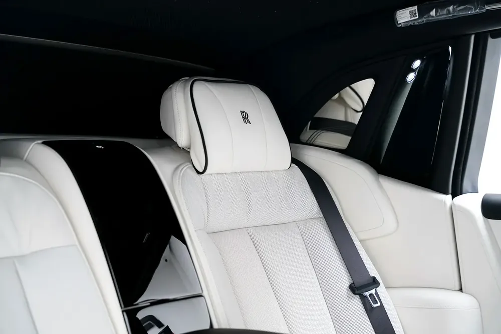 2026 ROLLS-ROYCE PHANTOM EWB WITH WARRANTY AND SERVICE CONTRACT - Image 12
