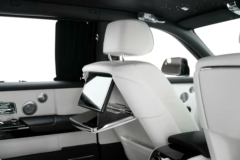 2026 ROLLS-ROYCE PHANTOM EWB WITH WARRANTY AND SERVICE CONTRACT - Image 14