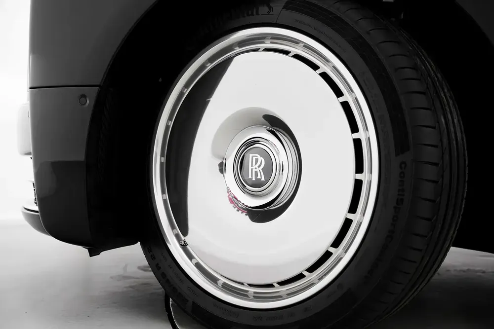 2026 ROLLS-ROYCE PHANTOM EWB WITH WARRANTY AND SERVICE CONTRACT - Image 18