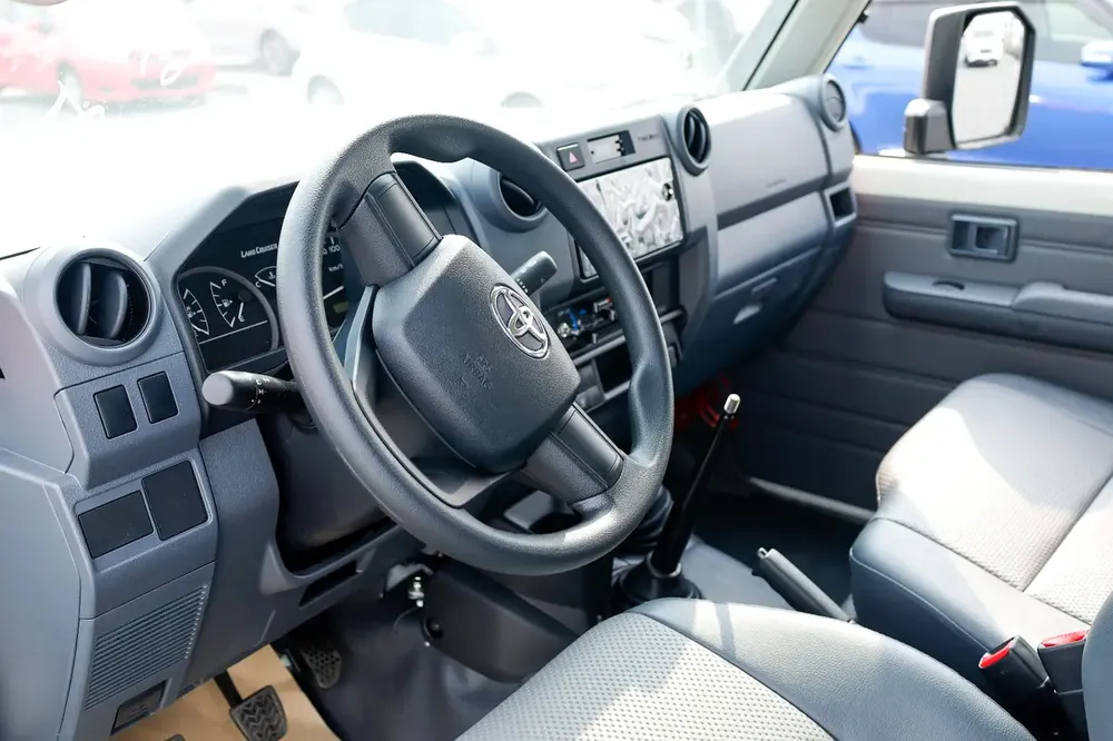 LHD - TOYOTA LANDCRUISER 78 4.2L 4WD DIESEL HARD TOP MANUAL - EXPORT ALLOWED TO LIBERIA ONLY - Image 6