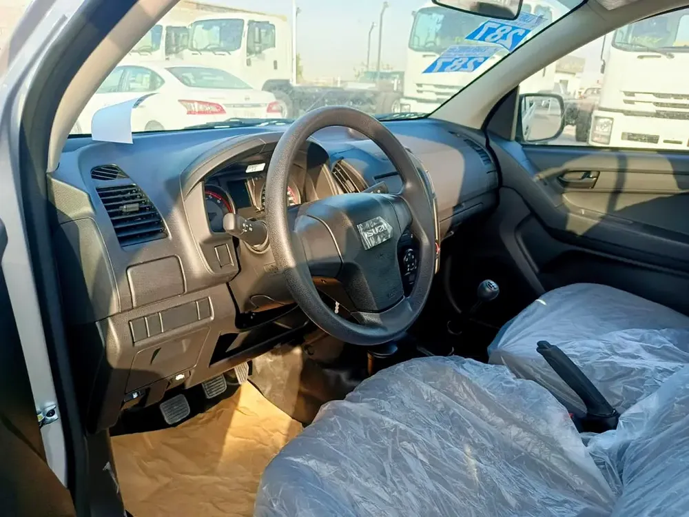 Isuzu D-MAX 2.5L - Image 5