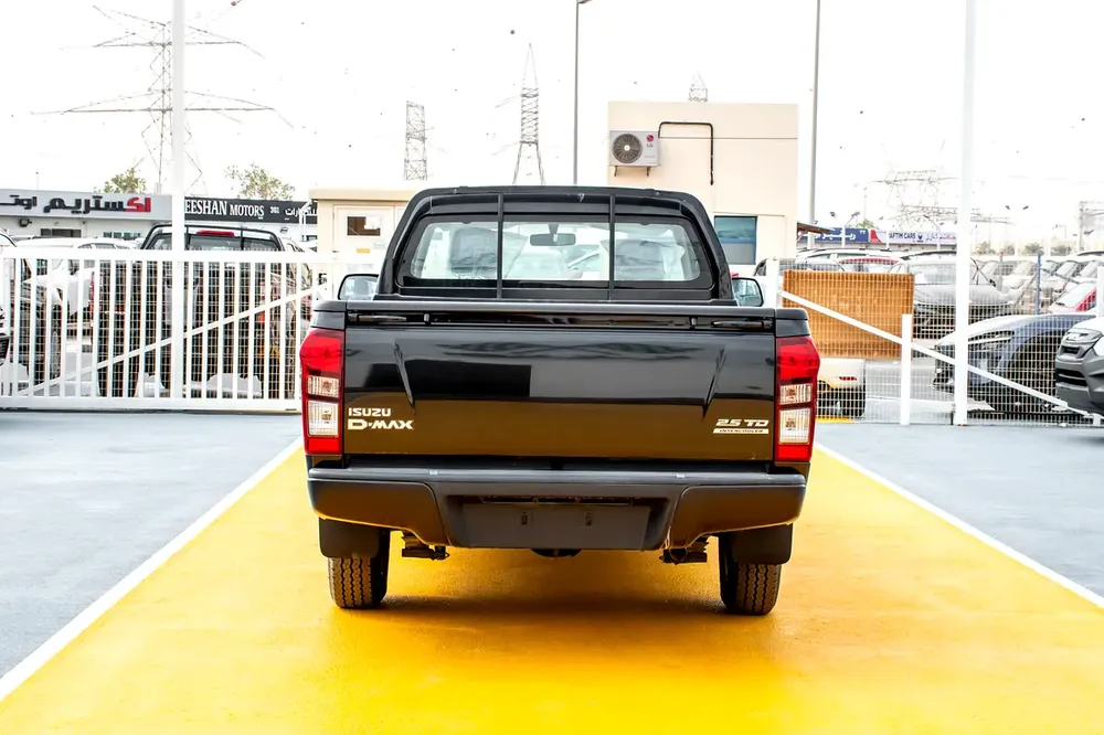 Isuzu D-MAX 2.5L - Image 6