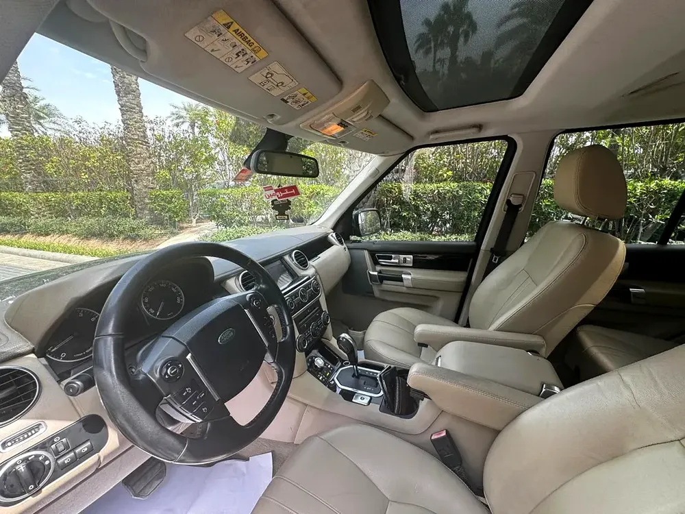 Land Rover LR4 HSE 2011 - GCC Specs - Well Maintained - Image 18