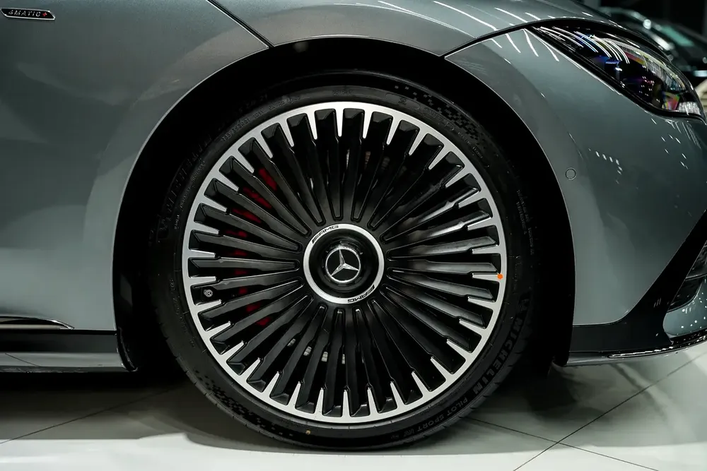 2024 Mercedes-Benz EQE 53 AMG 4MATIC+ | GCC Specs | Performance Electric Luxury - Image 19